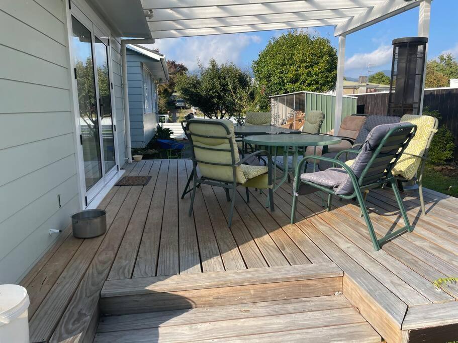 Turangi Home Family Size Lago Lago Taupo Exterior foto