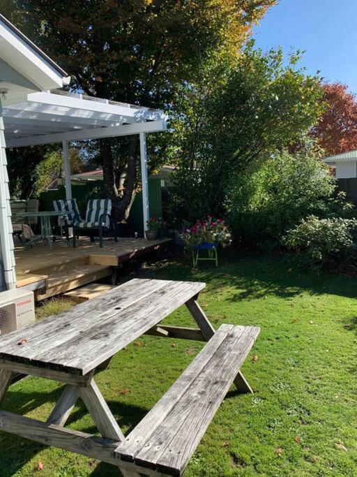 Turangi Home Family Size Lago Lago Taupo Exterior foto
